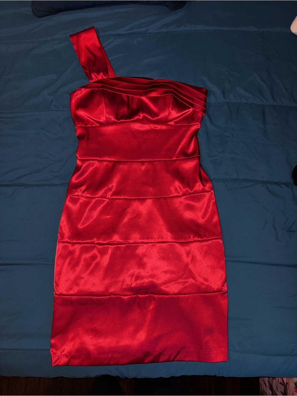 jf j.ferrar Red One-Shoulder Satin Bandage Cocktail Dress